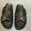 Högsta kvalitet mode lyx designer man tofflor sandaler strand slipper tidvatten manlig net stud tofflor glid läder mens casual spikes sh