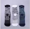 Elite Basketball Socks جوارب رجالية منشفة سميكة امتصاص أسفل القاع ، امتصاص العرق ، امتصاص العرق وإزالة الروائح جوارب رياضية في