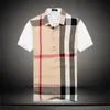 Diseñador de verano para hombre Polos Moda Impreso Patchwork Plaid T-shirts manga corta de dibujos animados para hombre Ropa de negocios Camisetas