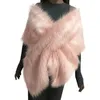 Faux de fourrure Femmes Ponchos et Capes Châle Bridal Cape Cape Veste moelleuse Manteaux Femmes Abrigo Mujer Fourrure Nouveaux manteaux d'hiver