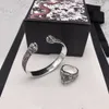 Bracciale aperto a doppia testa di tigre con motivo retrò in argento sterling S925, regali di gioielli per coppie di uomini e donne in stile punk