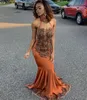 Verbazingwekkende zeemeermin backless prom dresses halter nek kralen geappliceerd avondjurken plus size vloer lengte satijn formele jurk