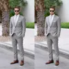 2019 Moda Düğün Smokin Gri Erkekler Iki Adet Takım Elbise Çentikli Yaka Best Man Damat Smokin Takım Elbise Custom Made