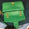 Mode Liebe Herz V Wellenmuster Satchel Umhängetasche Kette Handtaschen Umhängetasche Geldbörse Dame Leder Classic283P