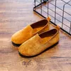 Barn platta skor pojkar loafers tjejer moccasins solid färg mjuka botten barn casual leathe andas baby skor våren EU21-30