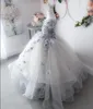 Girl Beaded Flower Dresses for Wedding V Neck D Floral Appliqued Pageant Gowns Tulle Floor Length Ruffled First Communion Dress ress