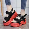 Hot Sale-Nieuwe Platform Dames Sandalen 2019 Mode Zomer Lederen Gesp Vrouwen 8 cm Dikke Soled Beach Sandal Casual Chunky Damesschoenen