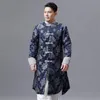 Traditionele Chinese kleding voor mannen Cheongsam Stijl Tang Pak Top Heren Vintage Lange Jas Oosterse Mannelijke Kostuum Film TV Stage Wear