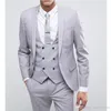 Brand New Grey Groom Tuxedos Châle Revers Groomsman Mariage 3 Pièce Costume Excellent Hommes D'affaires Veste Blazer (Veste + Pantalon + Cravate + Gilet) 2656