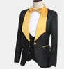 Custom-Made One Button GroomsMen Sjaal Revers Bruidegom Tuxedos Mannen Past Huwelijk / Prom / Diner Beste Man Blazer (jas + Broek + Tie + Vest) W111