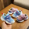 Nova Primavera Bebê Menino Menino Criança Infantil Corrida Corrida Sapatos Soft Bem Confortável Respirável Crianças Sneaker