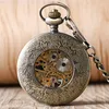 Steampunk Antique Hollow Out Dolphins Design Orologi Donna Uomo Carica manuale Orologio da taschino meccanico Scheletro Orologio Catena pendente