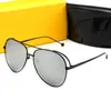 Lentes de gradiente de vidrio de calidad de lujo Gafas de sol de moda para hombres y mujeres Protección UV Diseñador de la marca Gafas de sol deportivas vintage Con caja