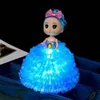 Kreativ Kawaii Flashing Confused Puppen 18cm Kunststoff Bunte leuchtende Lichter Puppe spielen Niedlich Rock Prinzessin Spielzeug L524