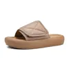 Hot Sale-Män Sommar Sandaler Mode Non-Slip Ut Dörr Tofflor Män Fritid Strand Skor Storlek 39-44