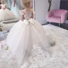 Vestidos de niña de flores blancos elegantes y baratos, cuello redondo, manga casquillo, apliques con lazo en la espalda, bodas formales largas, vestido de cumpleaños para niños pequeños