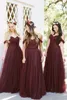 2018 Burgundy Bridesmaid Dresses Country Style Off Shoulder Beach Wedding Party Gästklänningar Maid of Honor Dress Cheap