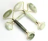 Natural Chakra Jade rzeźbił Reiki Crystal Healing Gua Sha Sha Beauty Roller Massor Facial Stick z stopem Goldplated6087984