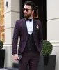 Burgundia Groom Tuxedos Czarny Lapel Groomsman Wedding 3 Piece Suit Moda Mężczyźni Business Party Jacket Blazer (Kurtka + spodnie + krawat + kamizelka) 2469