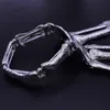 Nachtclub Gothic Punk Schädel Finger Armbänder für Frauen Skeleton Knochen Hand Armbänder Armreifen 2019 Weihnachten Halloween Geschenk