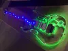 Factory Custom Acylic Electric Guitar med 7 färger LED LightFloyd Rose Bridgechrome Hardwaremaple fretboardcan anpassas 7117699