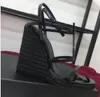 Nya 2019 designer kvinnor kilklackar sandaler toppkvalitet T-rem högklackade pumps dam lackklänning enstaka skor brev sandaler