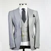 Nya ankomst två knappar Groomsmen Peak Lapel Groom Tuxedos Men Suits Wedding/Prom Man Blazer (Jacket+Pants+Vest+Tie) A500