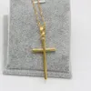 Enkel stil slät korshänge med kedja 18k gult guldfyllda mode kvinnors herrkrucifix hänge halsband2024579