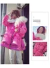 Vinter Nya Kvinnors Söt Fashion Rosa Färg Faux Tibet Får Fur Krage Vit Duck Down Loose Parkas Down Coat Plus Size Casacos