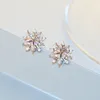 Glittrande! Ins-mode designer korea stil lyx diamant zircon söt snö blomma stud örhängen för kvinna tjejer