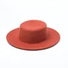 Högkvalitativ rund platt toppbåt ull fedora hattar för kvinnliga damer breda brim fast färgparti formell hatt filmer cap2185104