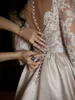 Dernière taille plus Dubaï Illusion Arabe Half manches en dentelle Applique robes nuptiales avec des poches