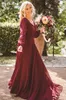 ロマンチックなボヘミア語の花嫁介添人ドレス長袖ボーの結婚式のゲストドレスシフォンガウンのメイドWeddings Vネックプラスサイズのための名誉ドレス