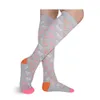 Kompressionstrumpor för män Kvinnor (20-30 mmHg) Strumpor som passar Andningsbara Långt Male Travel Sock Mix Colors