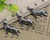 Partihandel 100PCs Wolf Alloy Charms Hängsmycke Retro Smycken Göra DIY Keychain Forntida silverhänge för armband Örhängen 28x20mm