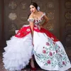 2019 Nyaste vita och röda vintage quinceanera klänningar med broderi pärlor söt 16 prom page debutante klänning prom party gown al10