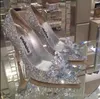 Luxe designer vrouwen cinderella kristal schoenen hoge hakken bruiloft bruids schoenen strass avond feest prom zomerschoenen