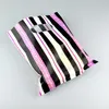 100st / parti 20x25cm varm rosa svart randig plast Presentväska Boutique Smycken Presentförpackningsväska Plastpåsar med handtag