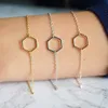 Gold Silver Simple Hollow Line Hexagon Armband Sur ut öppna sexangelarmband Geometriska smycken för kvinnor