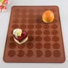 Utensili per pasticceria di alta qualità Grandi dimensioni 48 fori Macaron Tappetino da forno in silicone Torta, Bakeware natalizio, Stampo per muffin / Suggerimenti per la decorazione Strumenti