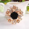 Yeni Çiçek Broşlar Pins Altın Broş Kaplama Rhinestone Gül Broşlar için Ucuz Kadın Gelinlik Dekorasyon Takı