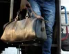 2018 chaud 54 CM grande capacité femmes sacs de voyage de haute qualité hommes sacs à bandoulière bagages avec tête de verrouillage bon