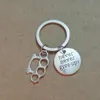 Ge aldrig upp mässing Knuckle Dusters Metal Alloy KeyChain for Keys bilväska Key Ring Handväska Par Key Chains Jewelry Men Gifts 7054767038