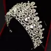 Yeni lüks gelin kronları Tiaras Head Band düğün mücevherleri doğum günü partisi başlıkları saç dekorları mücevherler aksesuarlar gelinler jewe8309052