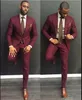 Burgundy casamento caçador Mens ternos Slim Fit Noivo smoking para homens Two Pieces Groomsmen Suit baratos casacos de negócios formal com laço