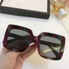 Großhandelsverkaufende klassische Sonnenbrille mit quadratischem Rahmen, Modemarke, Designer-Brille, einfacher Stil, hochwertige Anti-UV-400-Linse 0328