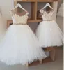 Elegant Crew Neck Lace A Line Flower Girls 'Dresses 2020 Tulle Applique Beaded Pearls Sash Golvlängd Formella Girls Födelsedag Party Dresses