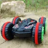 Controle de quatro rodas Remote Control Amphibious Stunt Veículo 2.4G À Prova D 'Água Tanque de Condução Dupla Ao Ar Livre Boy Brinquedo