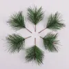 30pcslot Green Pine agulha Plantas artificiais Pinheiro Decoração de árvore de Natal Diy Diy Handicraft Gifts Decoration F5498837