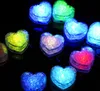 200 sztuk / partia Love Heart Ice Block Led Lighting Kolorowe Flash Kostki Lodu LED Light Luminous W Wody Nightlight Wedding Party Decor SN1051